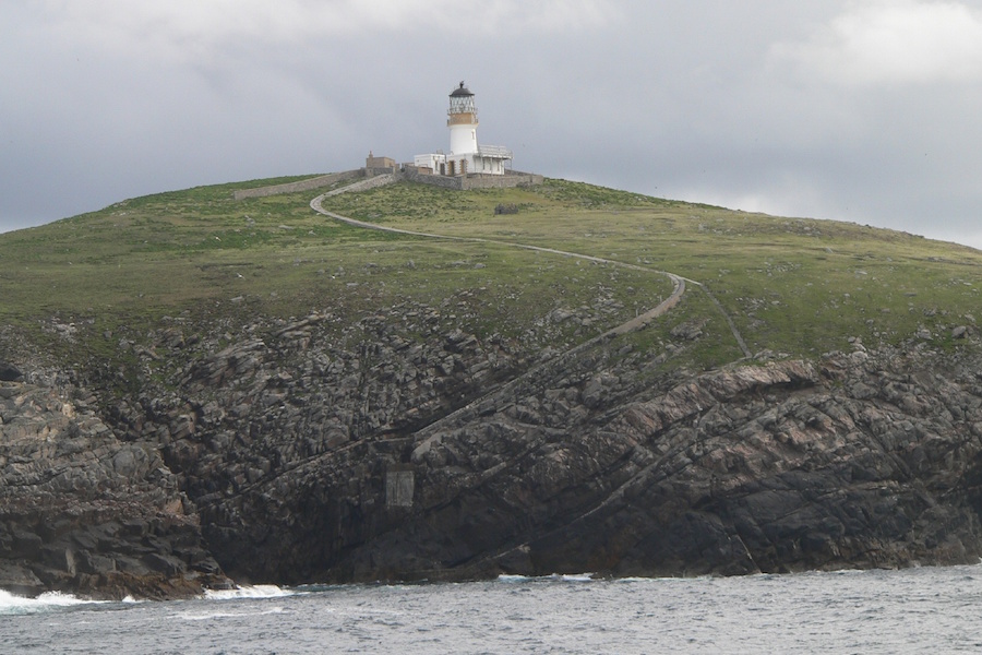 The Flannan Isles Lightkeepers Mysterious Disappearance 